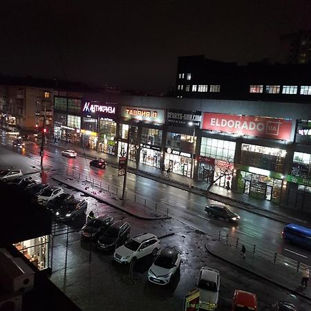 2Х Комнатная С Ремонтом В Центре.Renovated, Center Apartamento Khmelʼnytsʼkyy Exterior foto